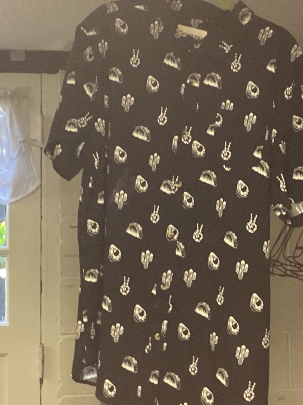 Pyknic and Cactus Print‎ Black Button Up Short Sleeve 2XLo